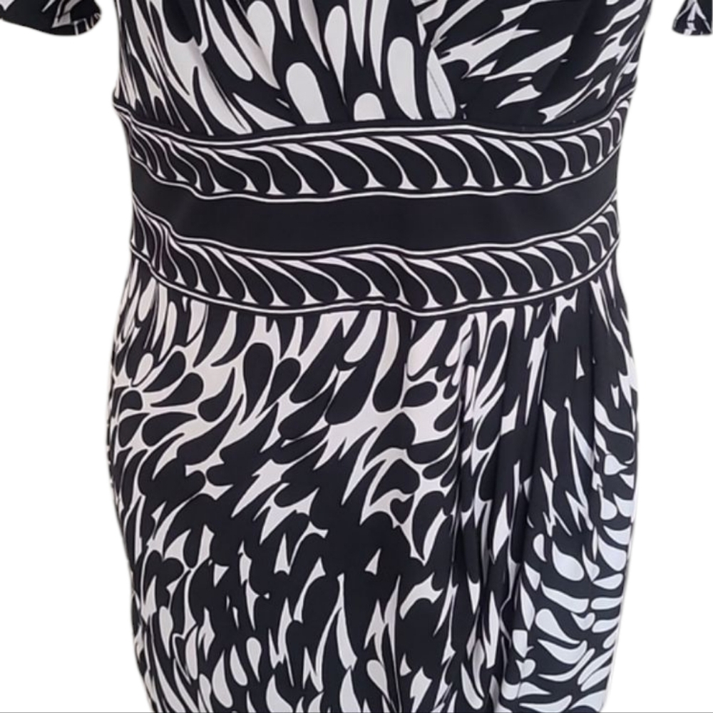 BCBGMaxAzria Black and White Short Sleeve Faux Wrap Dress - Picture 4 of 8